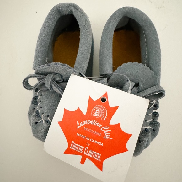 NWT Laurentian Chief Baby Moccasins - size 3 - Picture 2 of 3